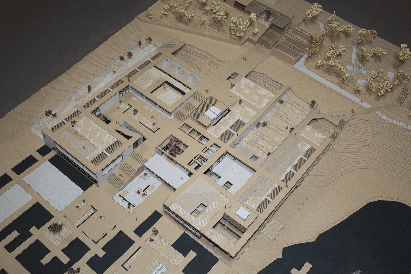 Recalling the Past: A redevelopment in Marina of Aretsou