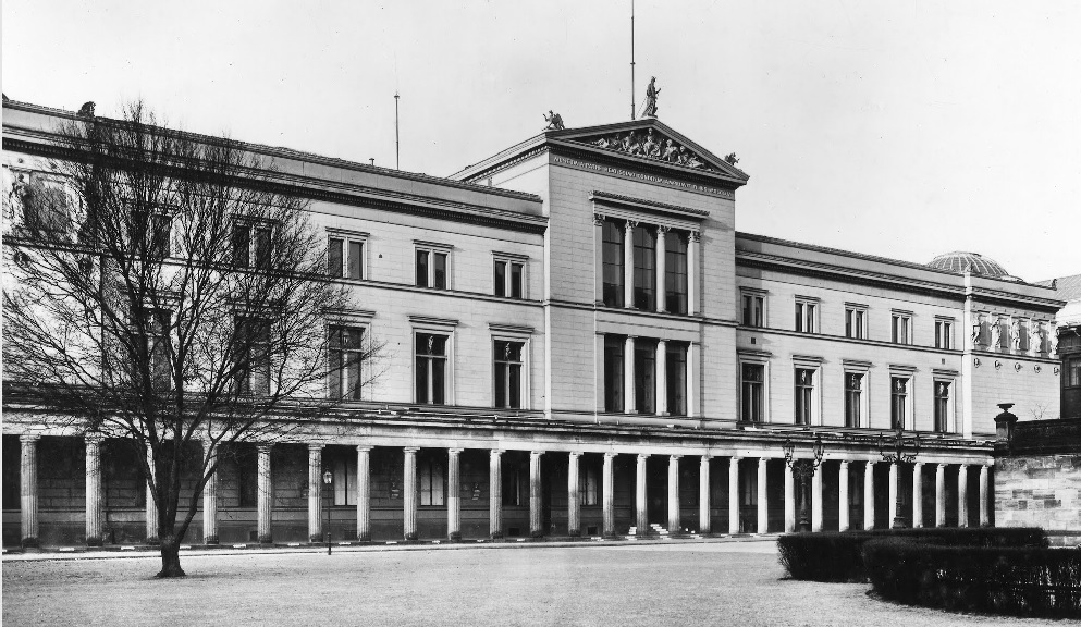 ΘΕΩΡΙΑ ΑΠΟΚΑΤΑΣΤΑΣΗΣ ΚΑΙ ΕΝΤΑΞΗΣ ΚΤΙΡΙΩΝ ΣΕ ΙΣΤΟΡΙΚΟ ΠΕΡΙΒΑΛΛΟΝ. ΜΕΛΕΤΗ ΠΕΡΙΠΤΩΣΗΣ ΤΟΥ NEUES MUSEUM ΣΤΟ ΒΕΡΟΛΙΝΟ