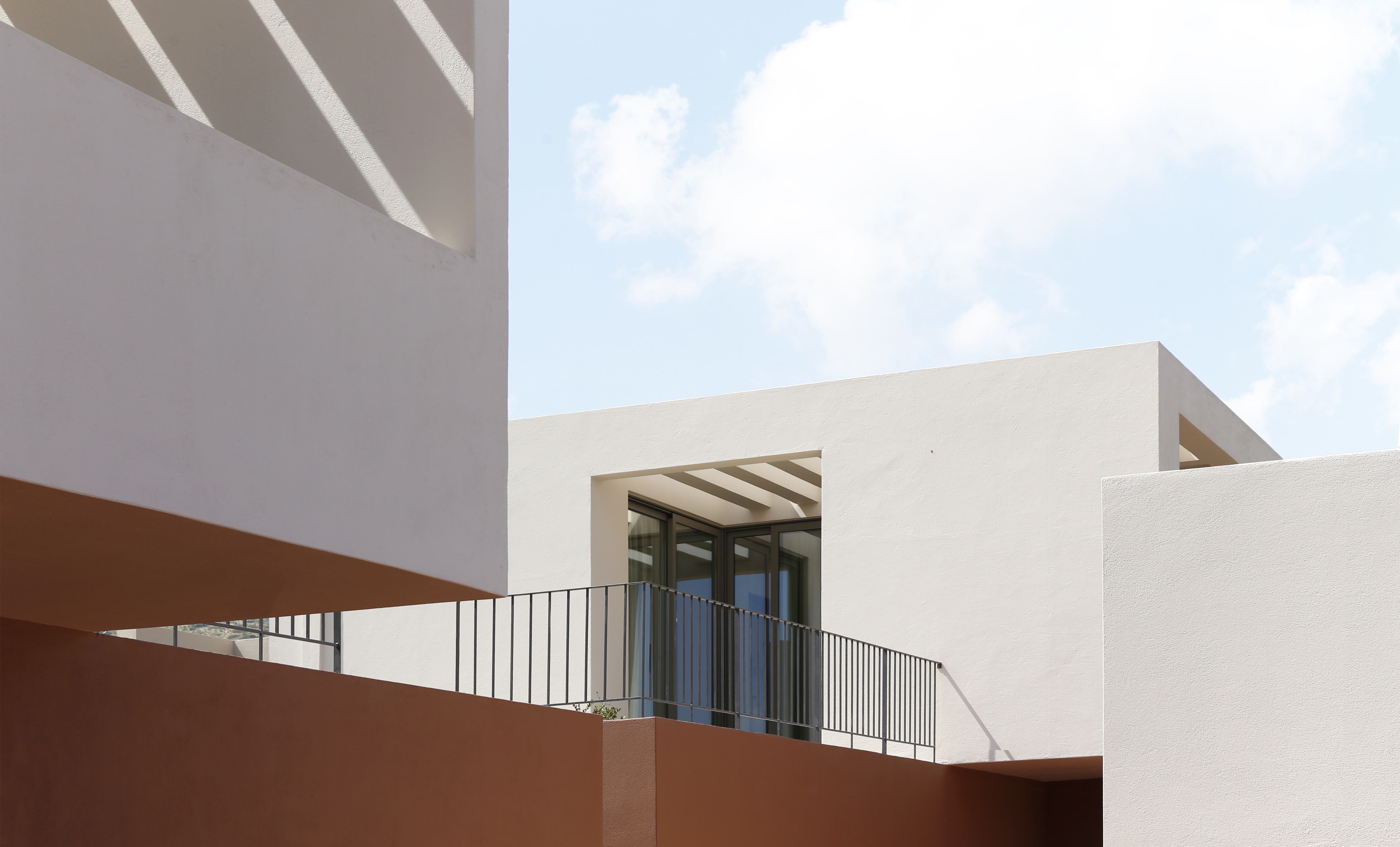 FLOATING CUBES
Umbral Architecture