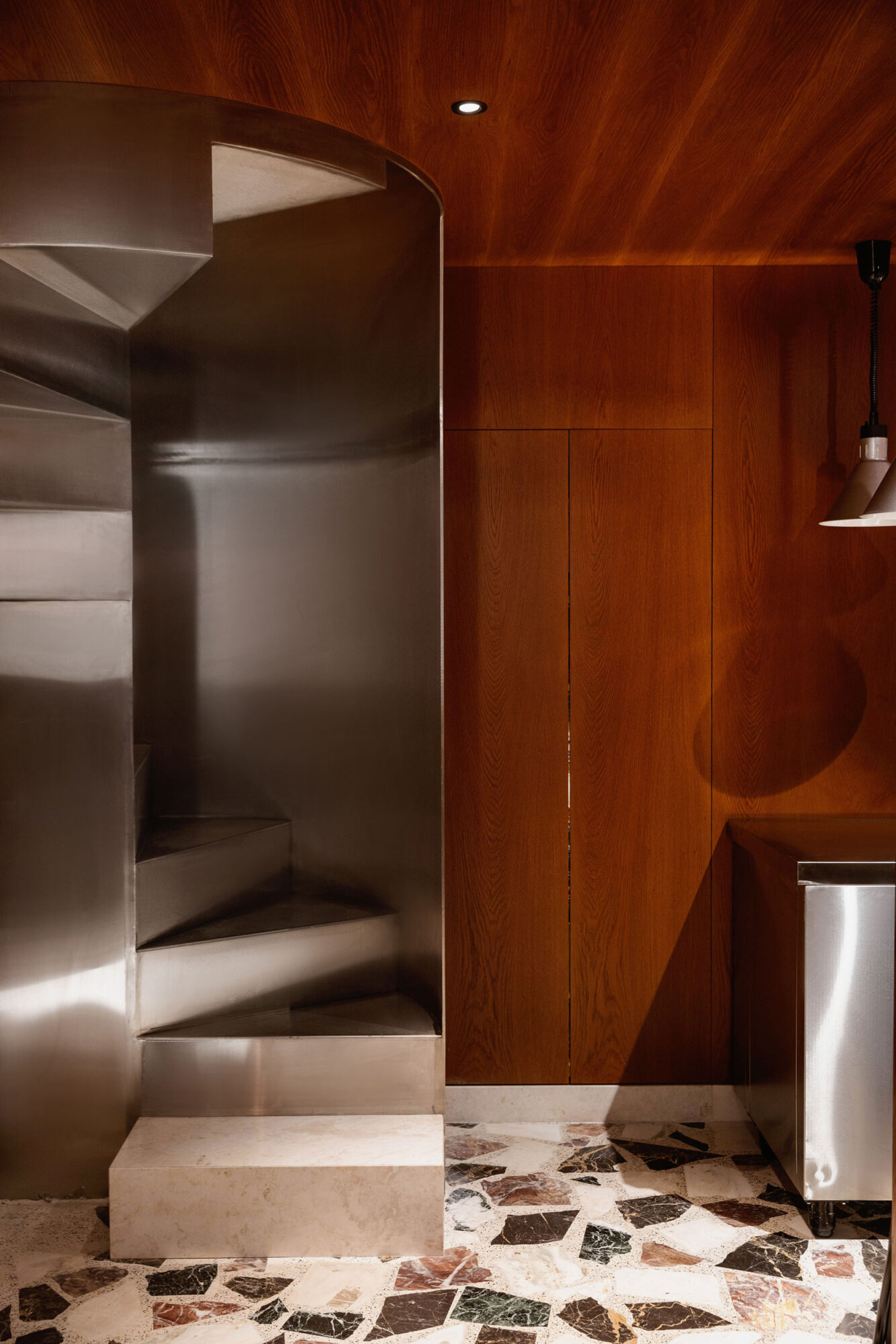 Galina Restaurant - LOT office for architecture