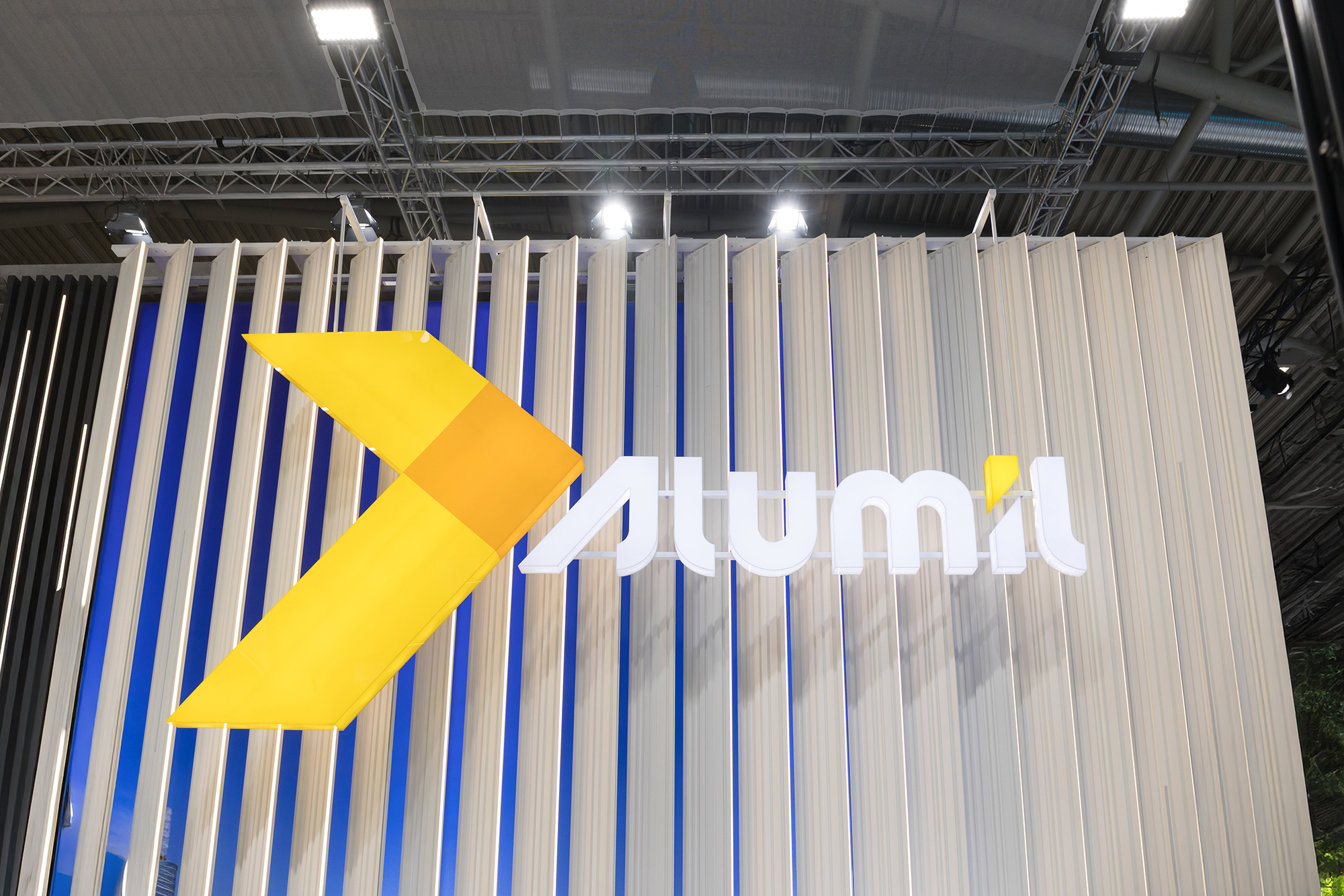 BAU 2025: Πρωτιά εντυπώσεων για την ALUMIL στην κορυφαία διεθνή έκθεση